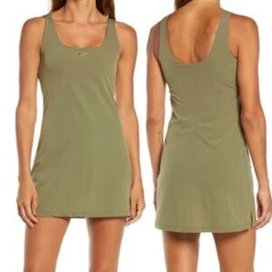 Nike Bliss Luxe Green Tennis Dress M